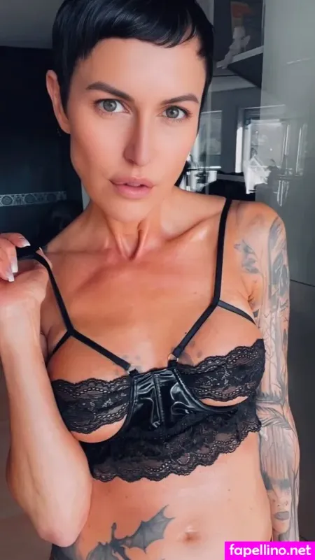 Anja Zillmann OnlyFans Thumbnail #21KgnQqFb9