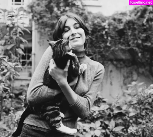 Anjelica Huston OnlyFans Thumbnail #OGNui8EIJT