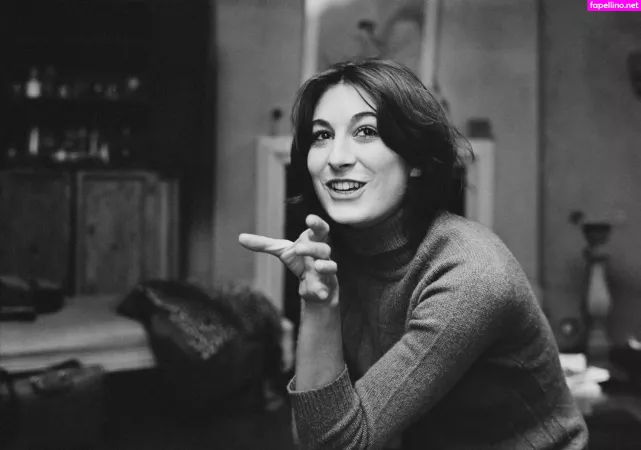 Anjelica Huston OnlyFans Thumbnail #vuRnz3LrCg