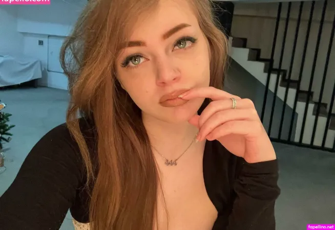 Anjelina Poem OnlyFans Thumbnail #5loDPblQ4x