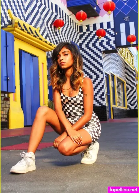 Anjini Taneja Azhar OnlyFans Thumbnail #HA9Whi8PRa