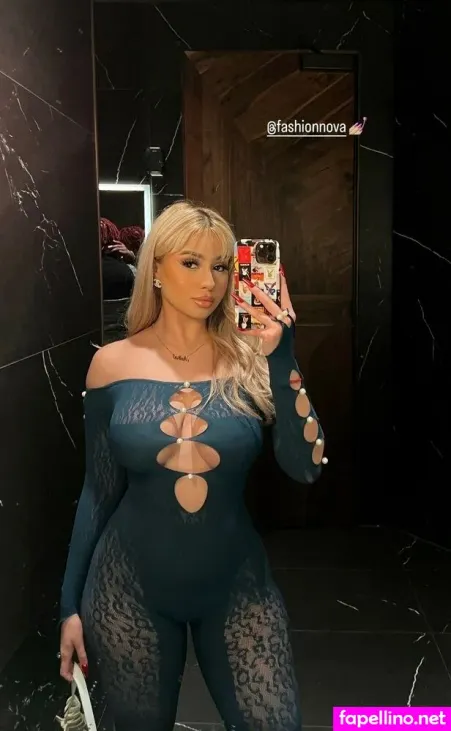 Anka Vulin OnlyFans Thumbnail #OyenKcWUHt