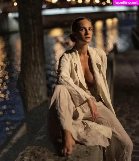 Ann Cornel OnlyFans Thumbnail #UZa7DrFhP9