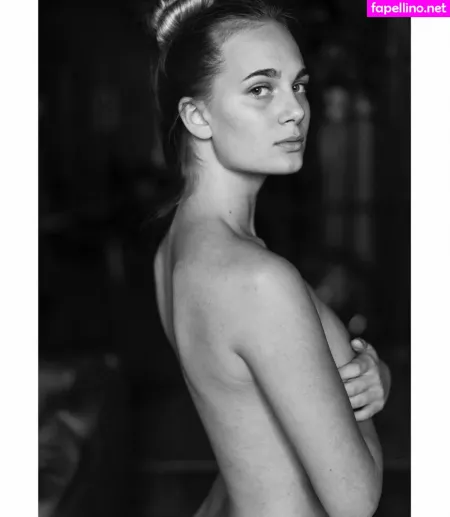 Ann Cornel OnlyFans Thumbnail #kwwm5nSUje