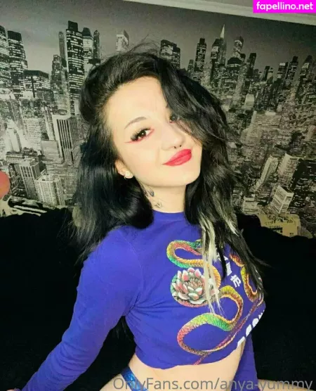 Ann D Voure OnlyFans Thumbnail #eVqkC9VMWb