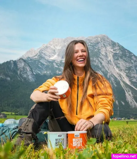 Ann Kathrin Bendixen OnlyFans Thumbnail #FEYf7gXceE