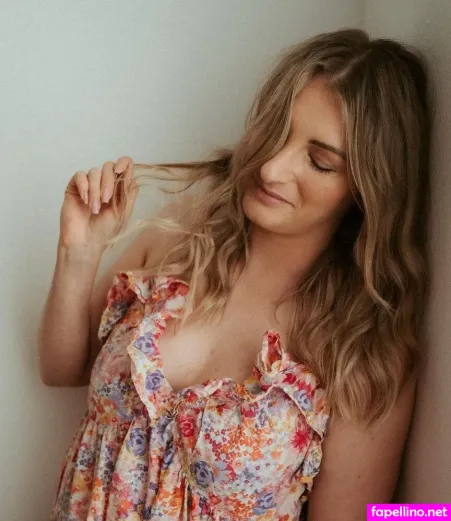 Ann Kathrin Krgel Radiomdchen OnlyFans Thumbnail #z80mP8A6Sb