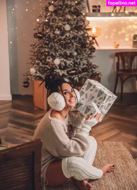 Ann Shakhovskaya OnlyFans Thumbnail #r9fYUpRetk