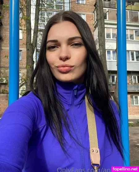 Ann Trainer OnlyFans Thumbnail #9MRbVlkHPD