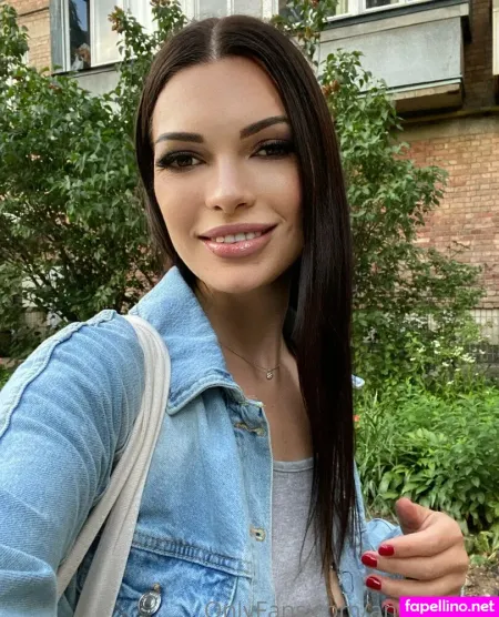 Ann Trainer OnlyFans Thumbnail #AbFxY212ft