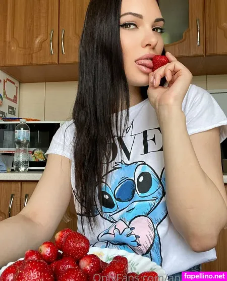 Ann Trainer OnlyFans Thumbnail #I7HeGPY3k7