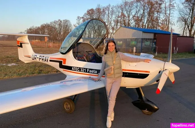 Ann Trainer OnlyFans Thumbnail #WXBCUcvqA1