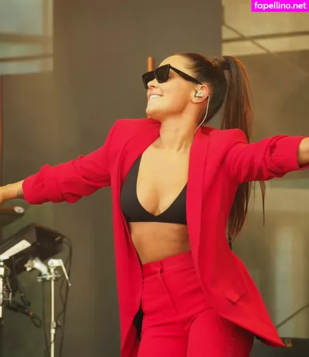 Anna Abreu OnlyFans Thumbnail #4dmeZrNArl