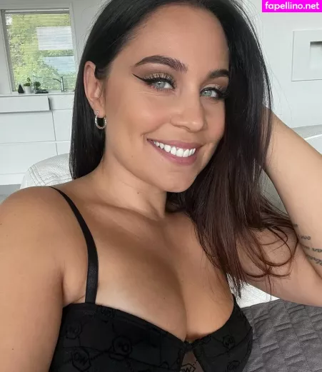 Anna Abreu OnlyFans Thumbnail #hozSIdYWqh