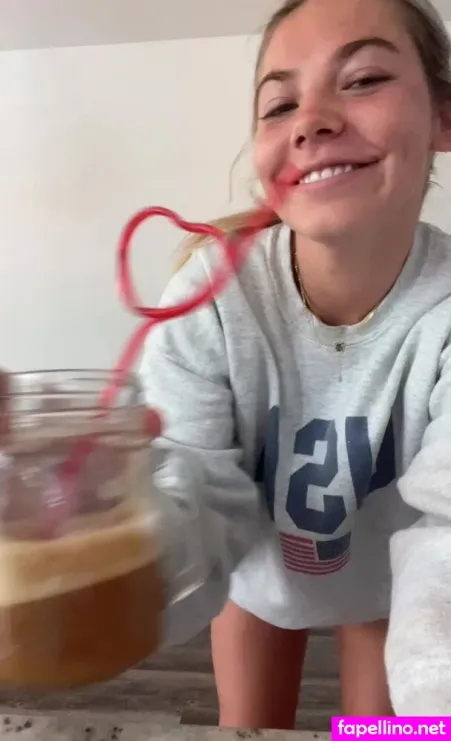 Anna Anderson OnlyFans Thumbnail #EdJ9EYPwZm