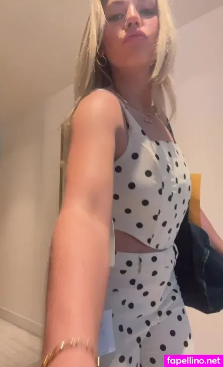 Anna Anderson OnlyFans Thumbnail #sESNdn288i