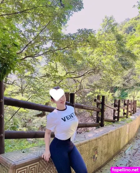 Anna Anna1919 OnlyFans Thumbnail #0UZahisIKz