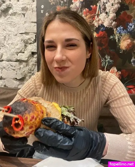 Anna Annnetta OnlyFans Thumbnail #xioWL6hntS