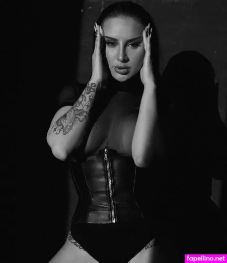 Anna Asti 1 OnlyFans Thumbnail #9ORWMbYAqw