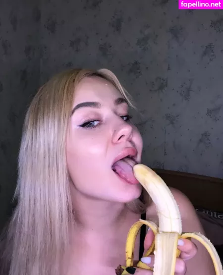 Anna Banana18 OnlyFans Thumbnail #pYtmPDFA1g