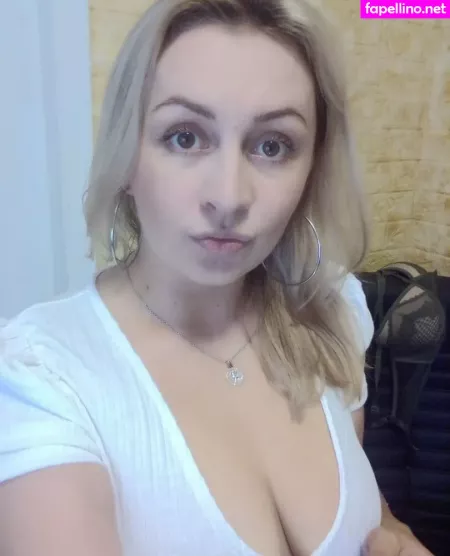 Anna Bellla OnlyFans Thumbnail #StDaUcu4qT