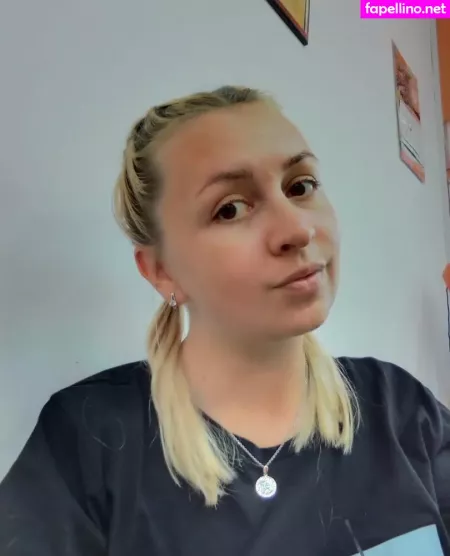 Anna Bellla OnlyFans Thumbnail #v9lpOSxRr5