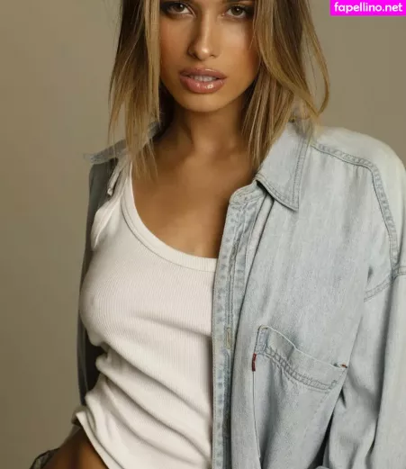 Anna Cangussu OnlyFans Thumbnail #h9Z9VH66Uw