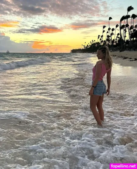 Anna Carina Woitschack OnlyFans Thumbnail #hTqGR8PeY8