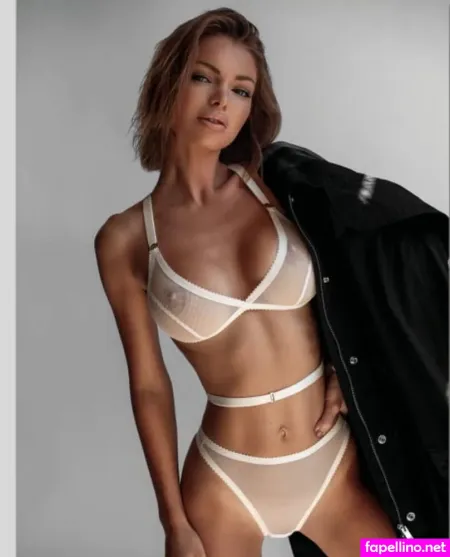 Anna Casey OnlyFans Thumbnail #hmfFdkAk4I