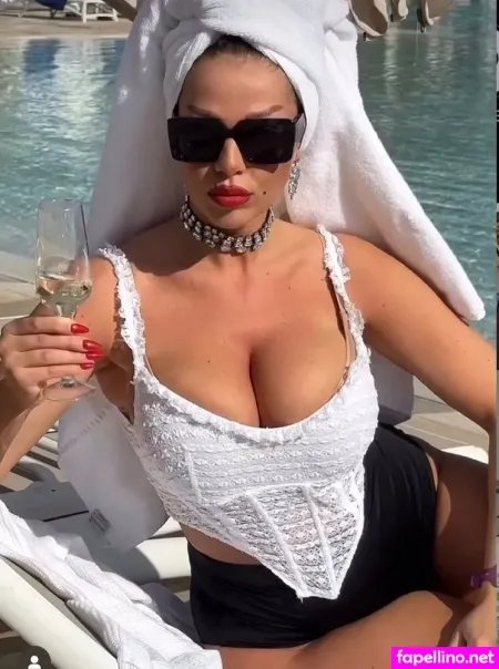 Anna Chiara Scheyer OnlyFans Thumbnail #2GPVAhmfEw