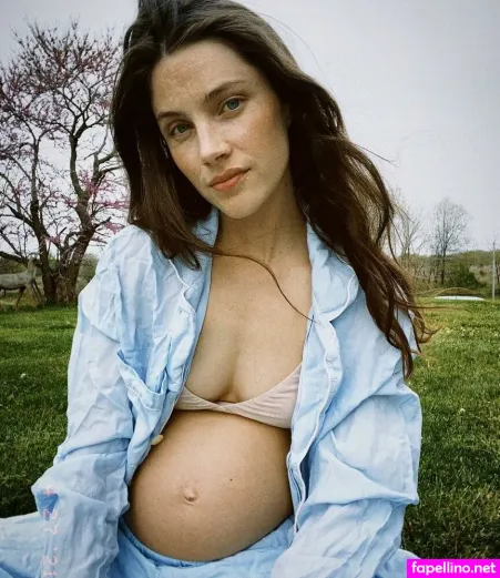 Anna Christine Speckhart OnlyFans Thumbnail #KUzum3KNB1