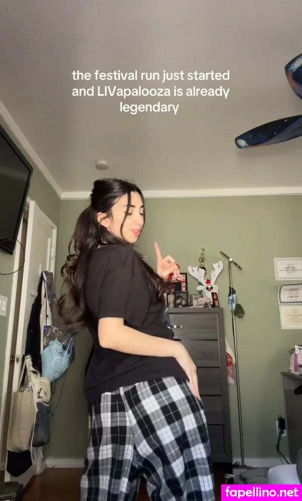 annachristy.xox, anners.camroll Nude Leaked OnlyFans Photo #4C1YVesYH7