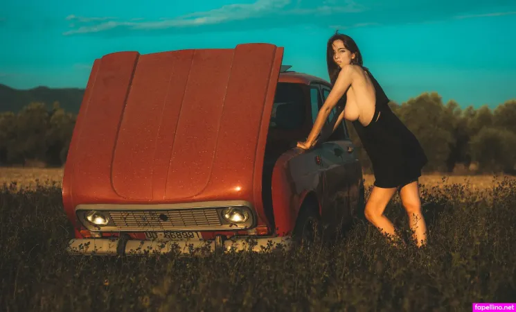 Anna Collini OnlyFans Thumbnail #GV4ojtVkLb