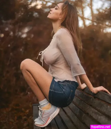 Anna Collini OnlyFans Thumbnail #YAtCXrOodq