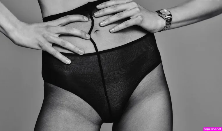 Anna De Rijk OnlyFans Thumbnail #Z6d2VoQ8SF