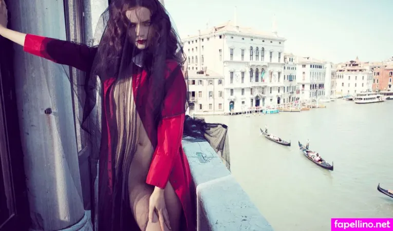 Anna De Rijk OnlyFans Thumbnail #y3dIjjFfqw