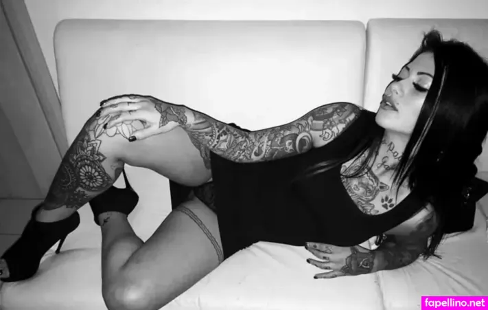 Anna Divina Main Profile Photo