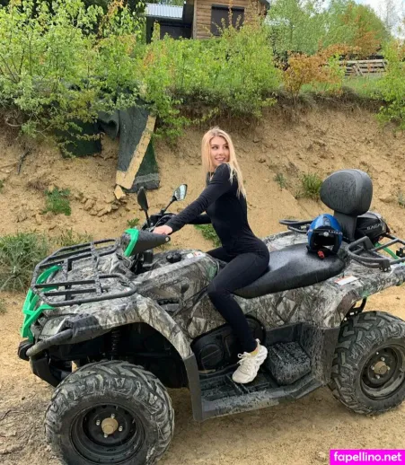 Anna Dolly OnlyFans Thumbnail #UBTbSM81wo