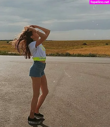 Anna Ellie OnlyFans Thumbnail #WMDYQGN3rF