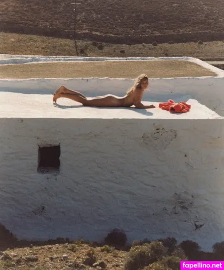 Anna Ewers Main Profile Photo