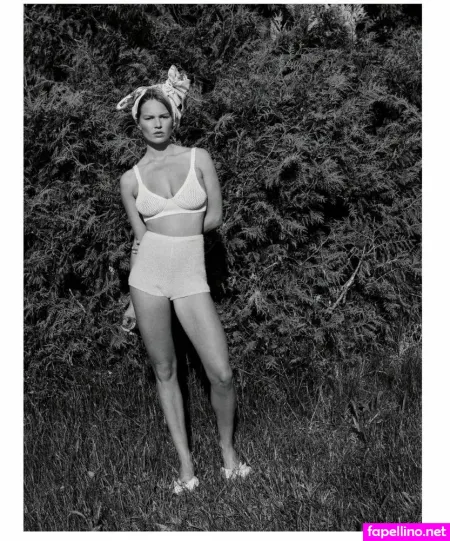 Anna Ewers OnlyFans Thumbnail #p2gL4kHXnC