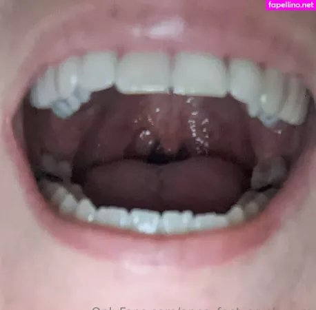 Anna Feet Crush Vore OnlyFans Thumbnail #fgY8rqMELj
