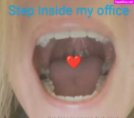 Anna Feet Crush Vore OnlyFans Thumbnail #ueAD6nmemJ