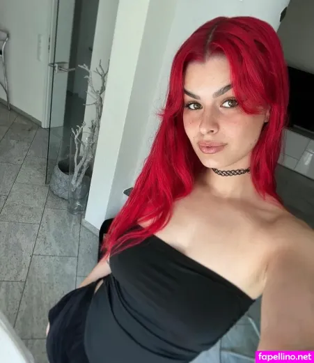 Anna Gazanis OnlyFans Thumbnail #GxU85ArDiv