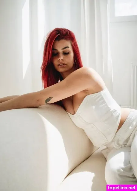 Anna Gazanis OnlyFans Thumbnail #H31Y79pxzZ