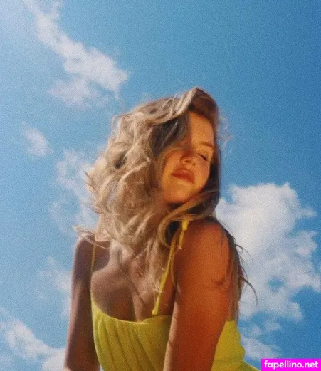 Anna Grace Barlow OnlyFans Thumbnail #9GZYZD130v