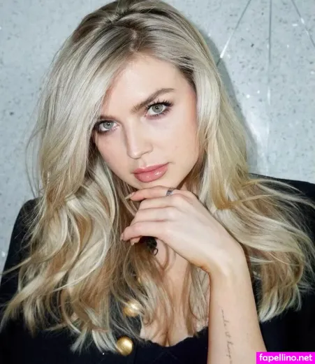 Anna Grace Barlow OnlyFans Thumbnail #eNO8ry1ajI