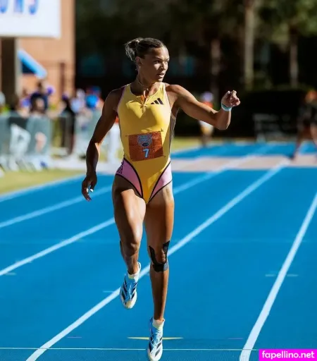 Anna Hall OnlyFans Thumbnail #2tv0X4JGPd