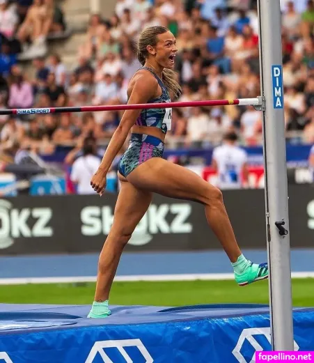 Anna Hall OnlyFans Thumbnail #4XGCkQ6dgh