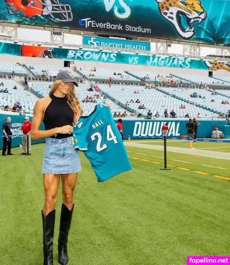 Anna Hall OnlyFans Thumbnail #rYVfoMwCKK